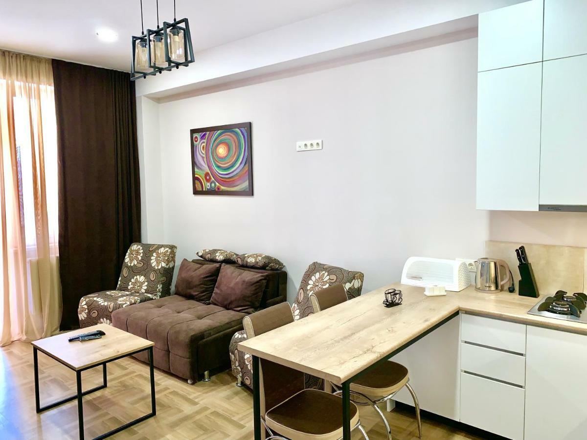 Apartamento Tomaso Tiflis Exterior foto