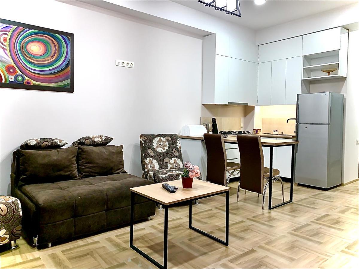 Apartamento Tomaso Tiflis Exterior foto